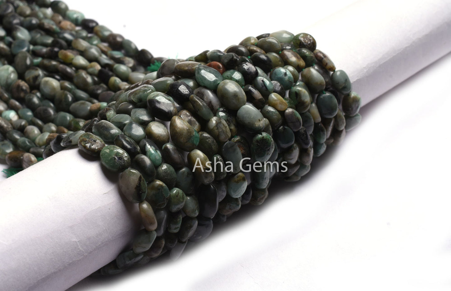 Natural Emerald Smooth Oval Shape Gemstone Beads,12" Strand Shaded Sakota Emerald Oval Uneven Handmade Plain Beads, Emerald Loose Beads SALE